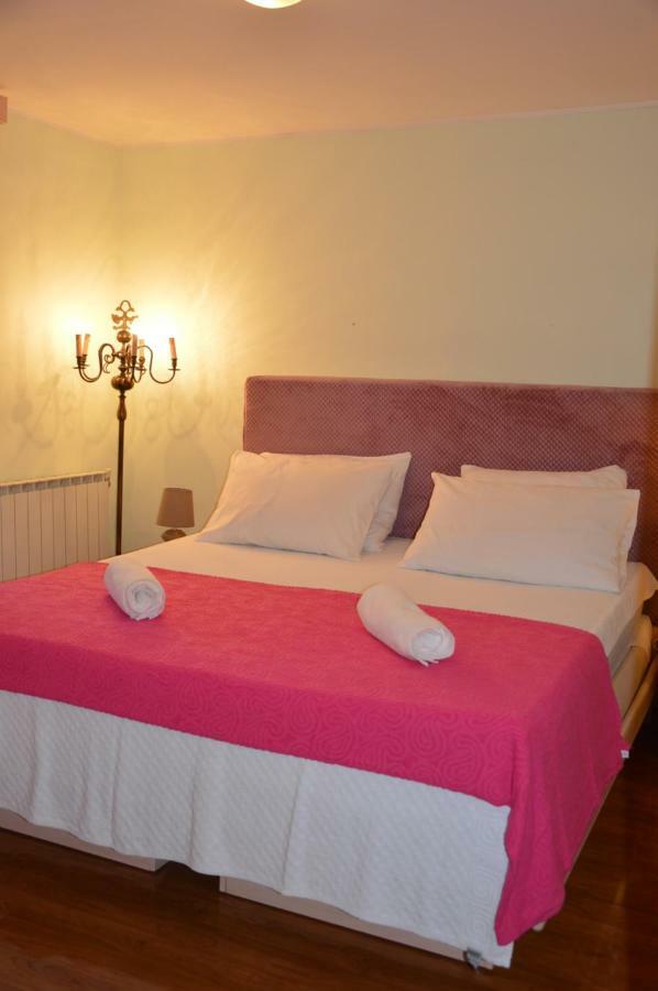Apartamento Hous Mira Poreč Exterior foto