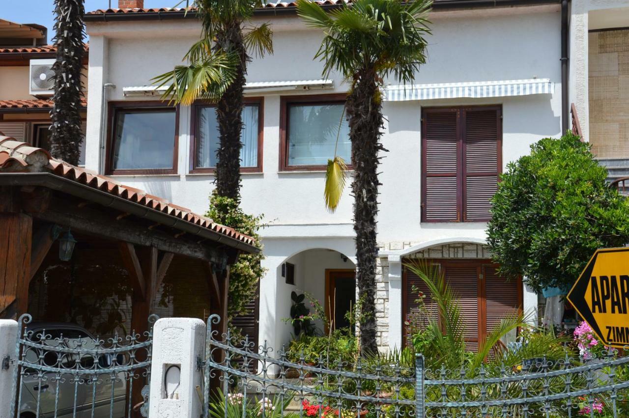 Apartamento Hous Mira Poreč Exterior foto